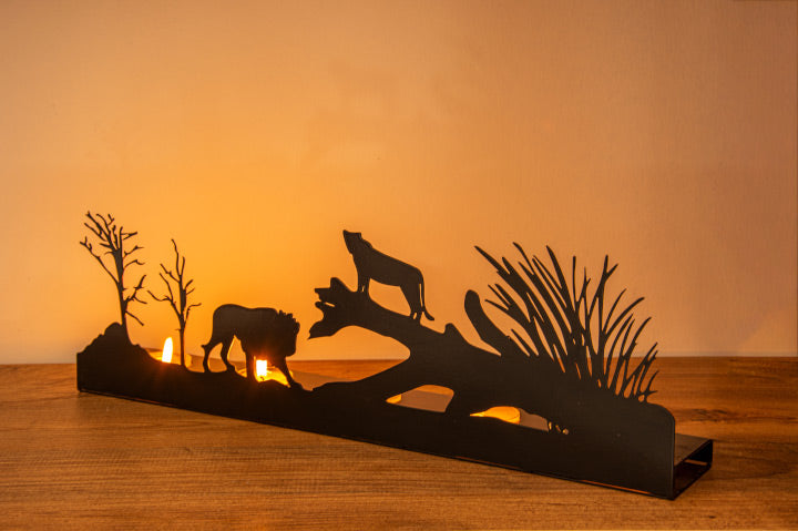 Kings of Africa: Tealight Candle Holder with Lion and Leopard Figures