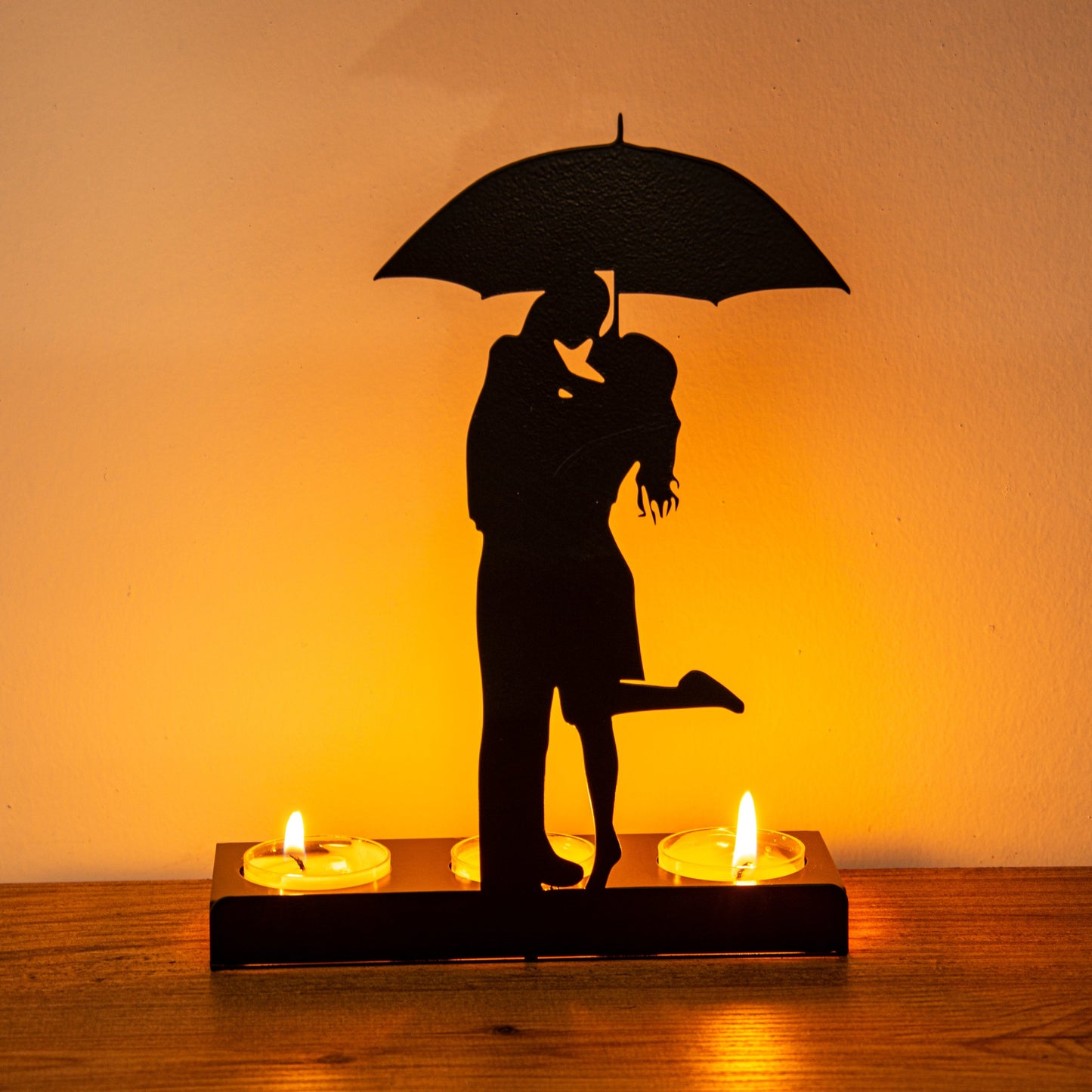 Romantic Couple Metal Candle Holder Under Umbrella