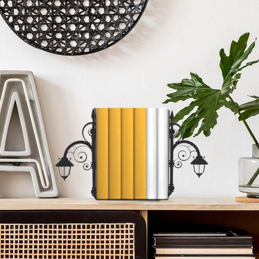 Street Lamp Figured Bookend, Nostagi Themed Book Holder