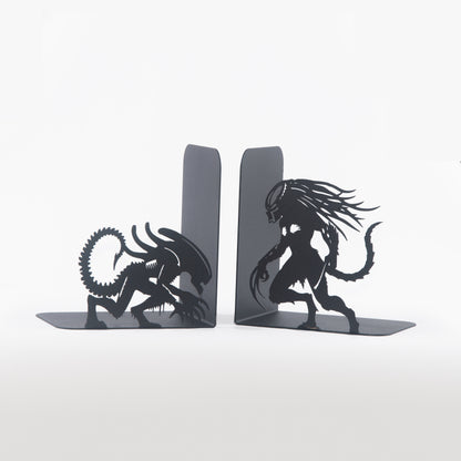 Alien and Predator Book End, Alien Silhouette Bookends, Super Heroes Book Stands, Predator Figured Book Holders, Gift for Kids, Prometheus Themed Book Ends, Space Themed Book Ends