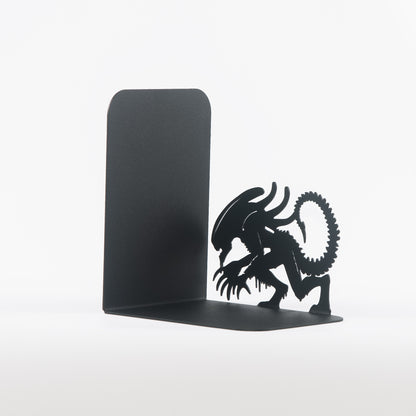Alien and Predator Book End, Alien Silhouette Bookends, Super Heroes Book Stands, Predator Figured Book Holders, Gift for Kids, Prometheus Themed Book Ends, Space Themed Book Ends